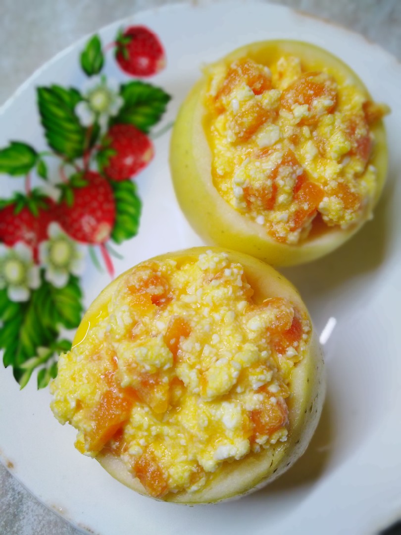 Яблоки с начинкой