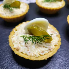 Тарталетки с печенью трески