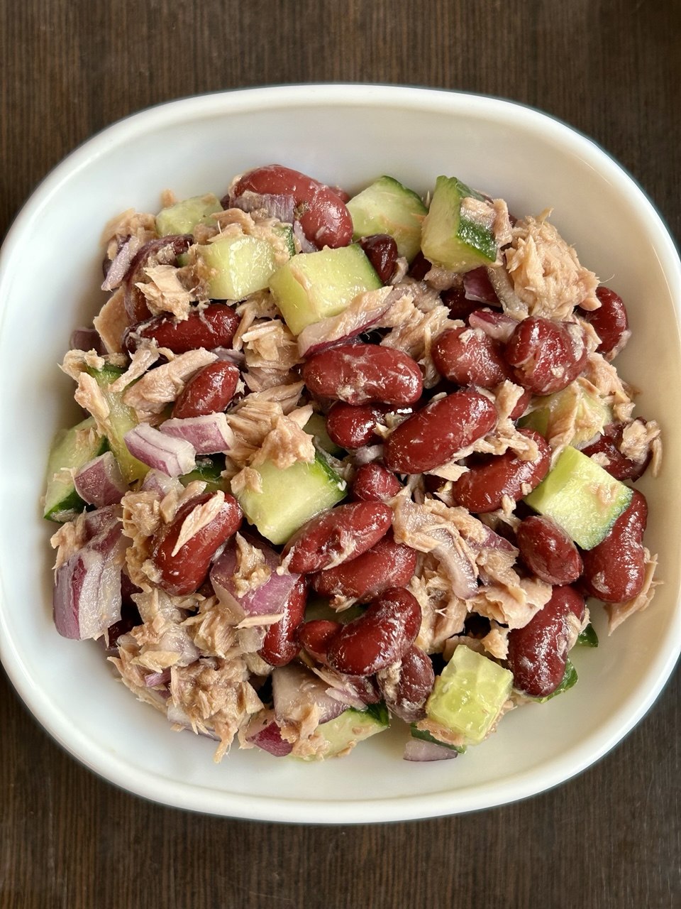 Салат с тунцом и фасолью