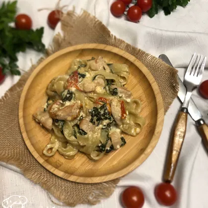 Макороны со сливками и сыром
