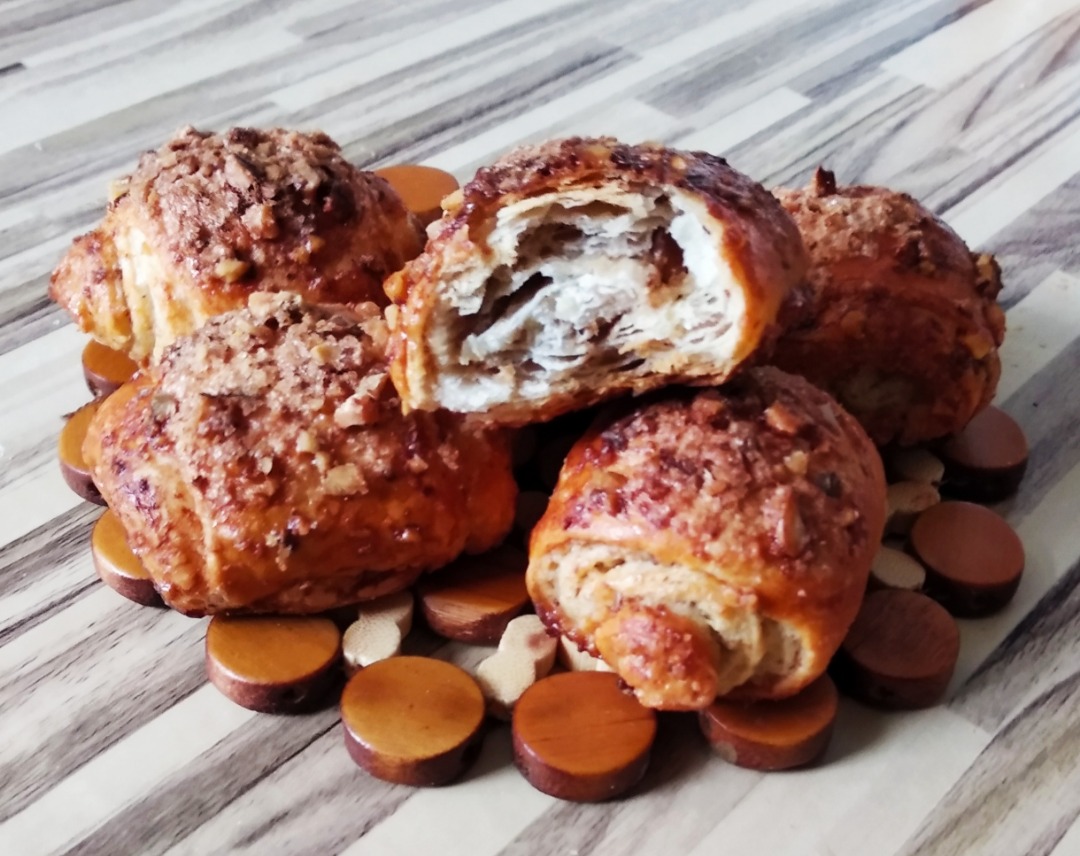 Рулетики с грецкими орехами