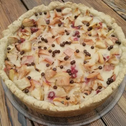Цветаевский пирог с яблоками и брусникой