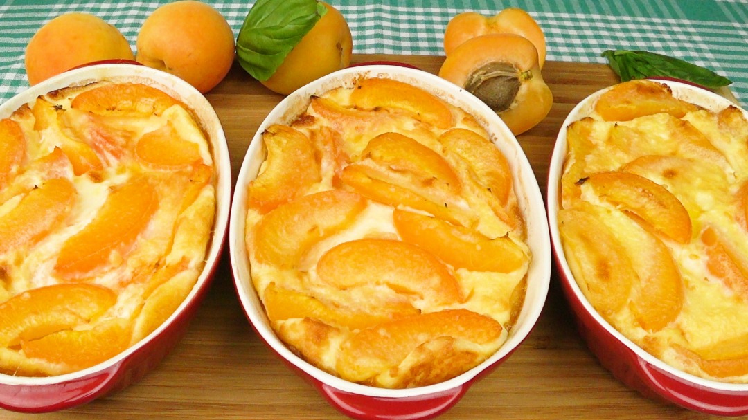 Клафути с абрикосами. Легкий и нежный пирог | Klafuti with apricots. Easy and gentle cake