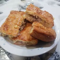 Пирог с мясом на сметане