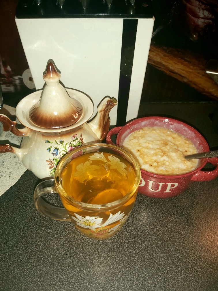 Чай на травах с лимоном