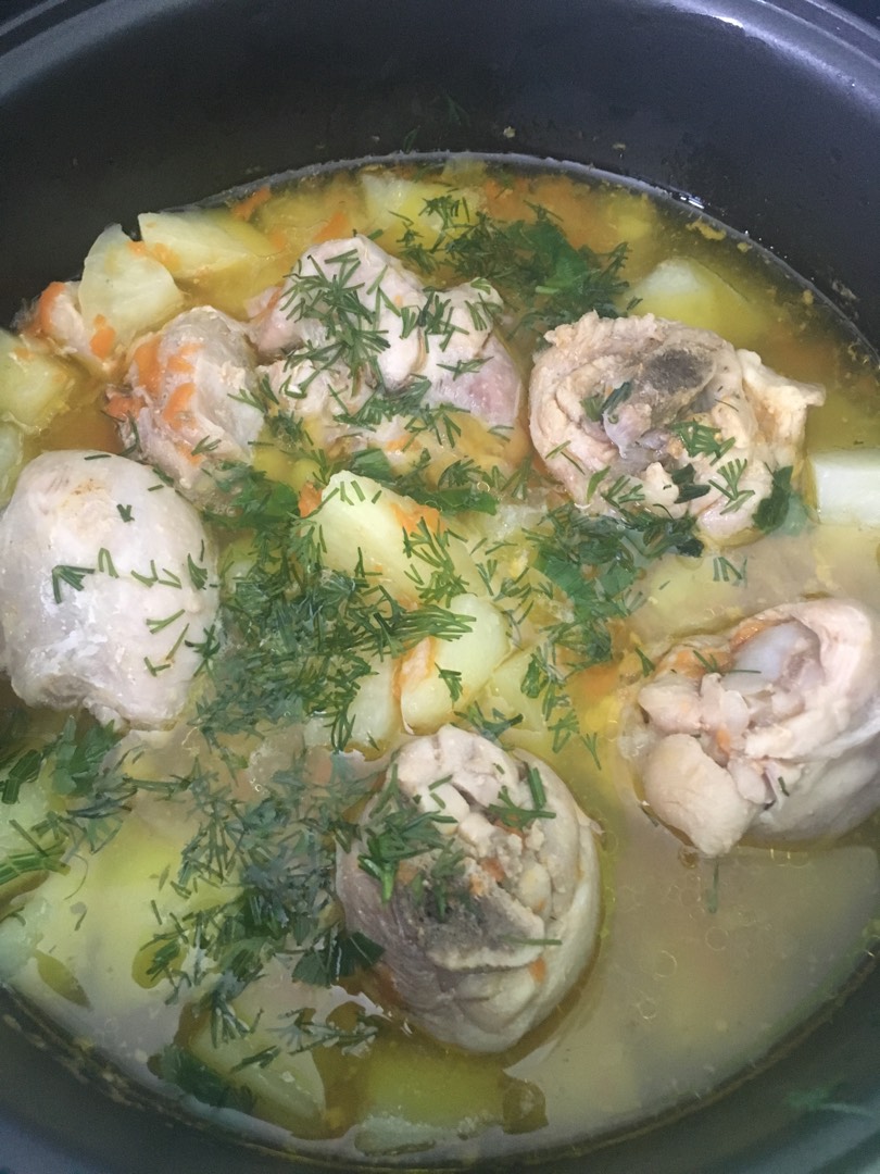 Курица тушёная в мультиварке с картошкой