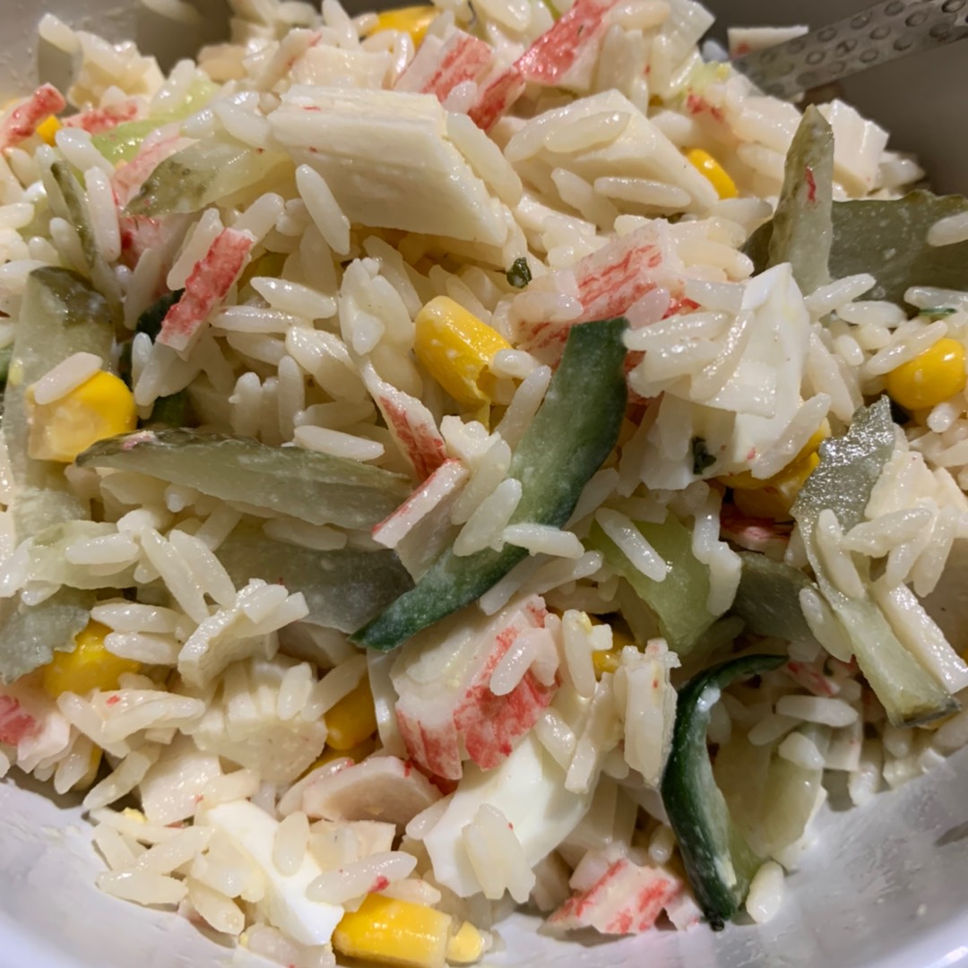 Крабовый салат с рисом - пошаговый рецепт с фото