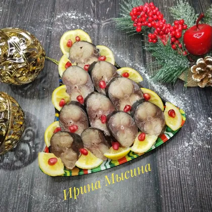 Скумбрия в луковой шелухе "холодного копчения" 