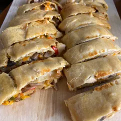 Штрудель с овощами и грибами