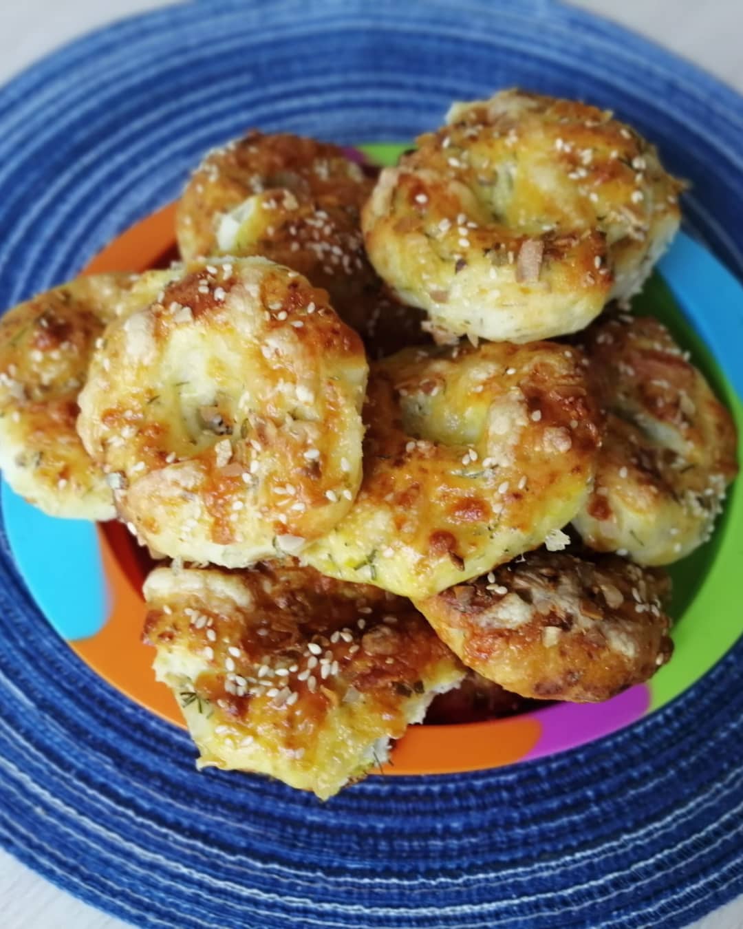 Бублики с сыром и зеленью