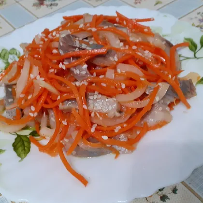 Селёдка с морковью по-корейски.😋