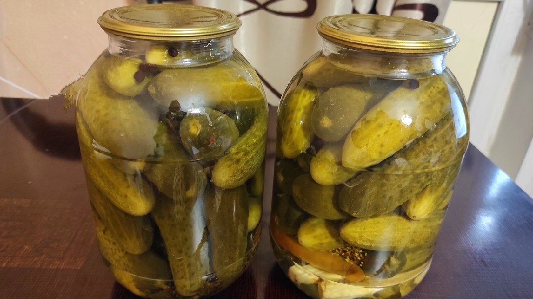Огурцы консервированные маринованные