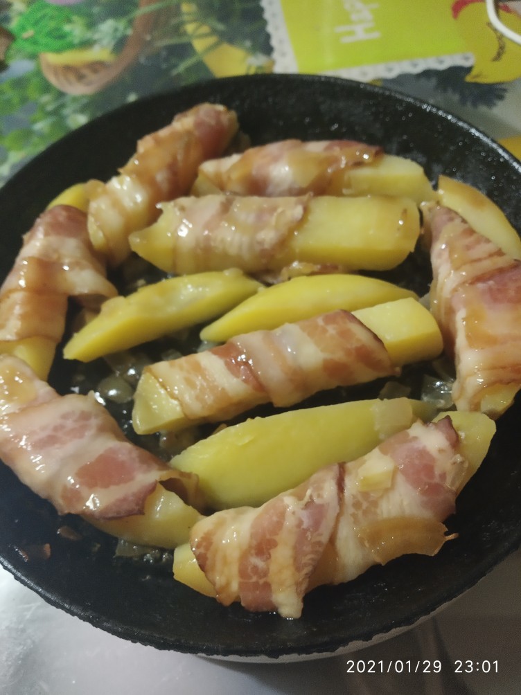 Картофель в пелёнке) томленый в духовке