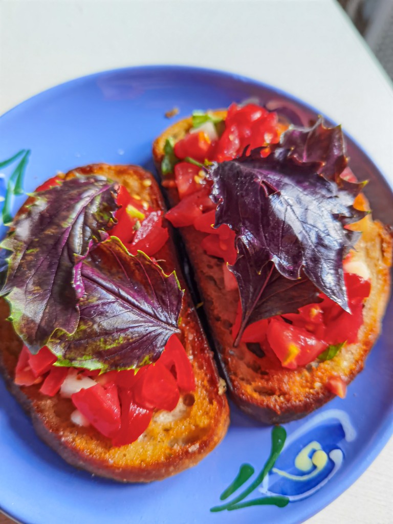 Брускетта - идеальный летний перекус🍅🧄🍞