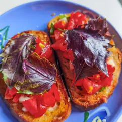 Брускетта - идеальный летний перекус🍅🧄🍞