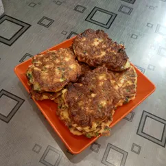 Ленивые пирожки с луком и яйцом
