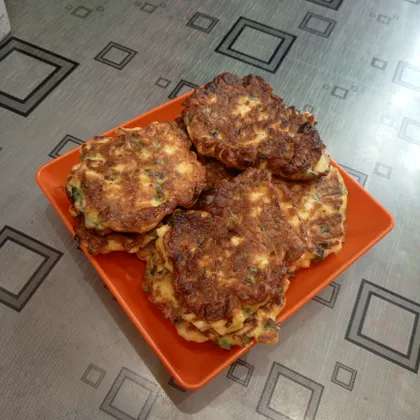 Ленивые пирожки с луком и яйцом