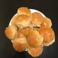 Dinner rolls