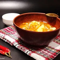 Рассольник с курицей и перловкой