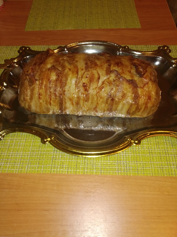 Мясной рулет