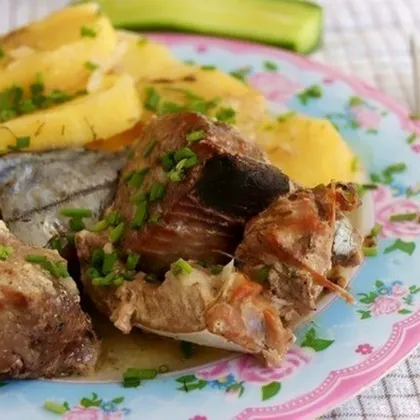 Рыба с картошкой в духовке - рецепт