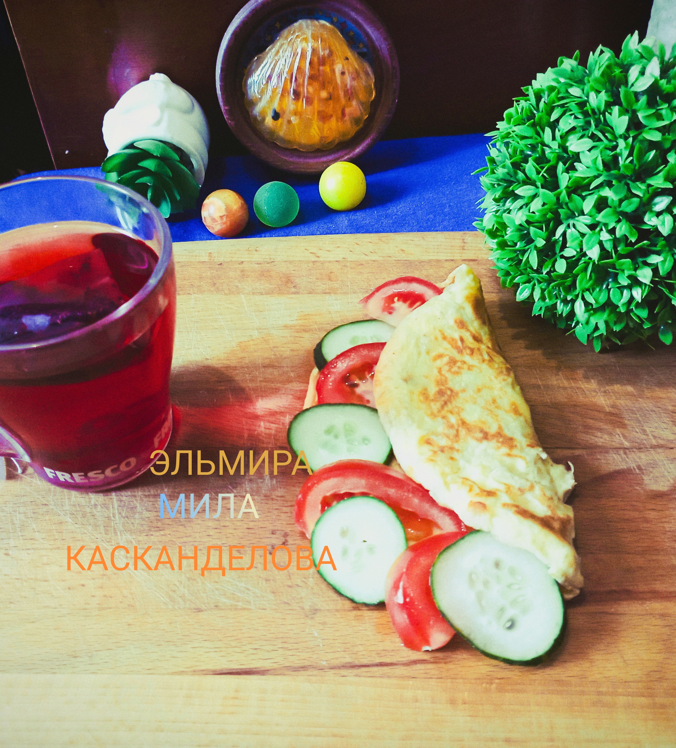 Овсяноблин с огурцами и помидорами