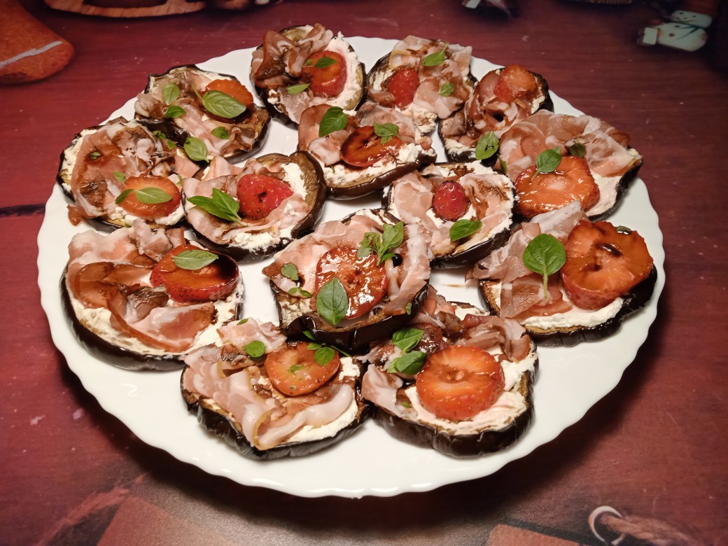 Закуска из баклажанов