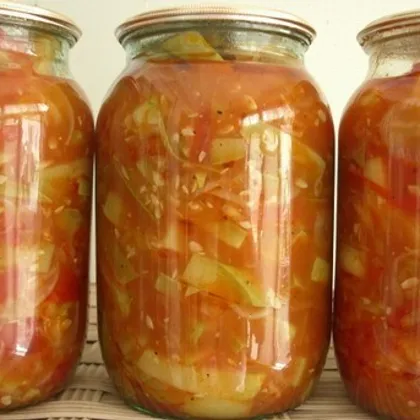 Салат-заготовка из помидоров и болгарского перца