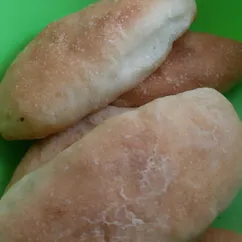 Пирожки с яйцом
