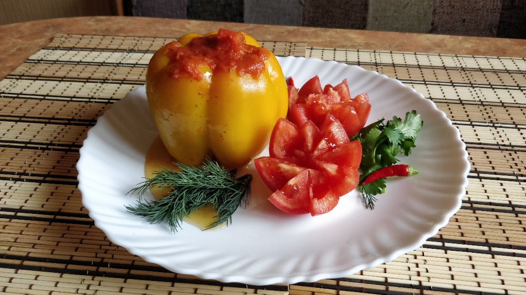 Ингредиенты для «Болгарский перец, фаршированный овощами»: