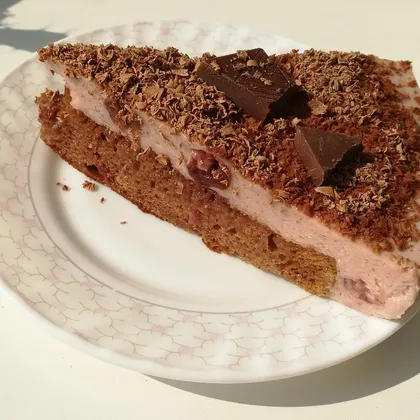 Тортик с шоколадным бисквитом и суфле из ряженки