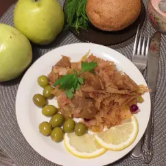 Капуста тушеная с антоновкой