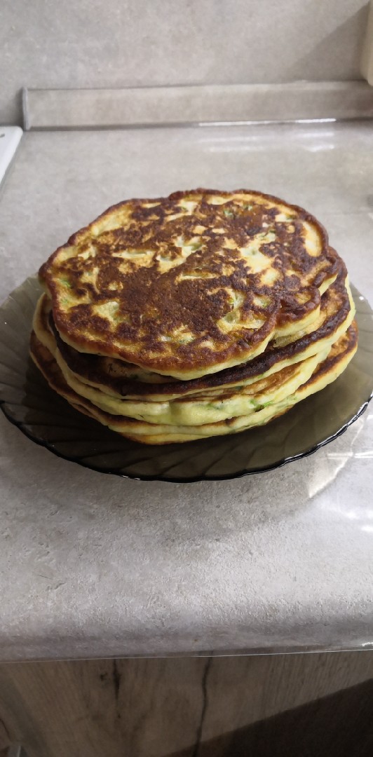 Кефирные лепешки с зелёным луком