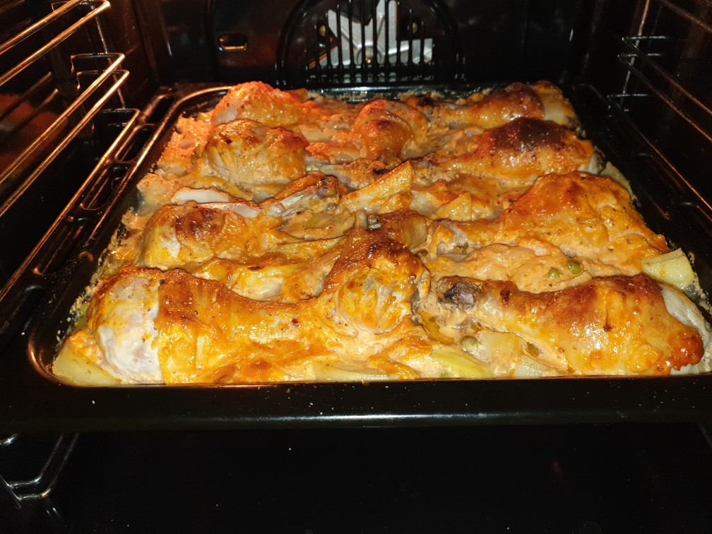Куриные голени запечённые с картофелем