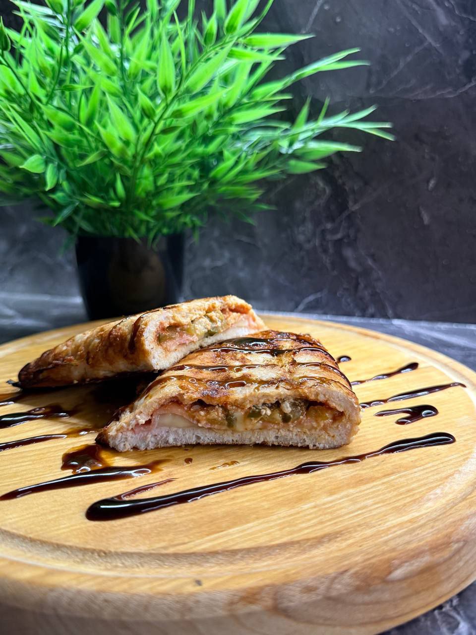 Кальцоне из куриного фарша