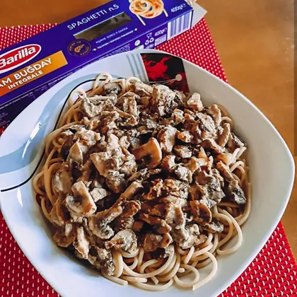 Спагетти со сливочно-грибным соусом🍝