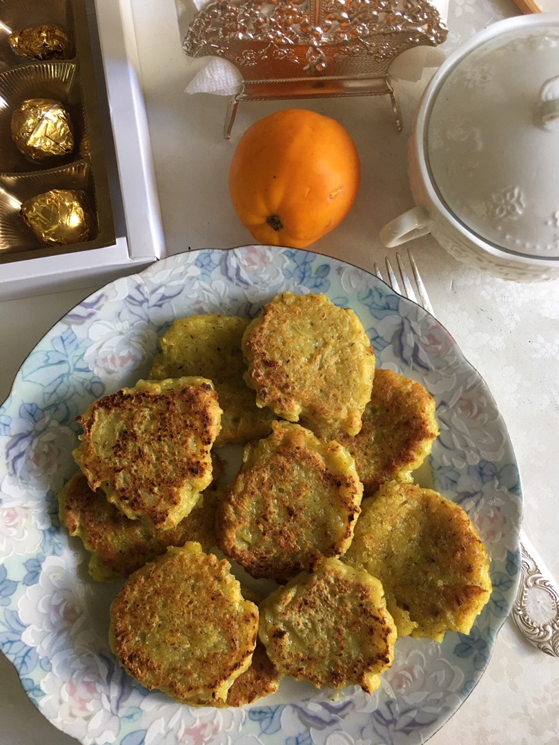 Котлеты = кабачок + картошка