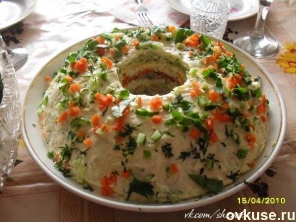 Лёгкий салат в кольце