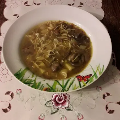 Грибной постный суп с картофелем и вермишелью