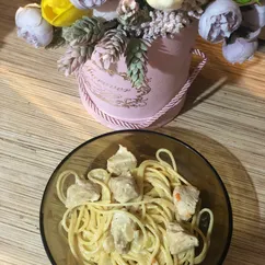 Макароны в сливочном соусе с индейкой 🍝