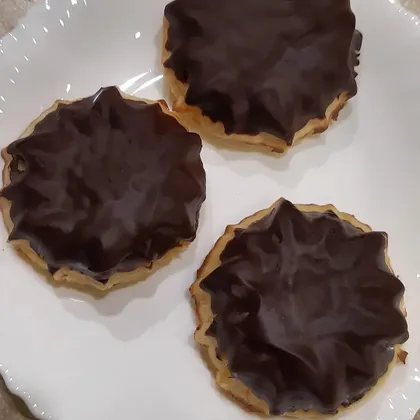 Творожные пончики пп в шоколадной глазури