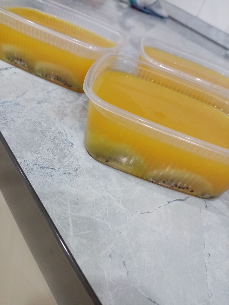 Манговое желе