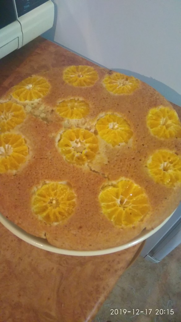 Выпечка пирог с мандаринами