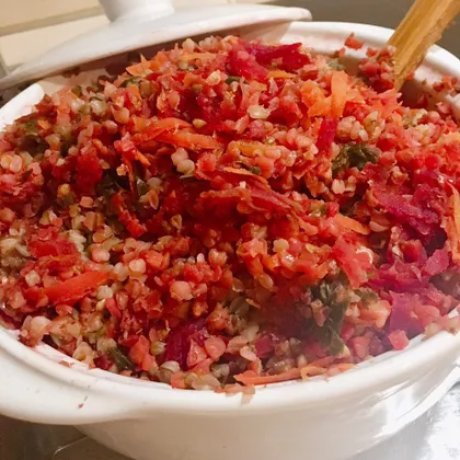 «Красная» гречка с овощами из духовки