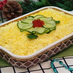 Салат с крабовыми палочками и яйцом