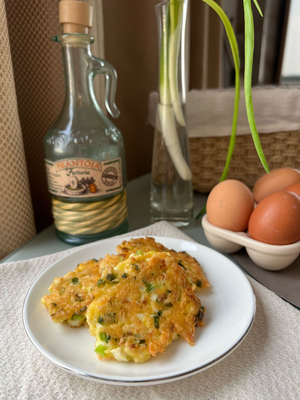 Ленивые пирожки с луком и яйцом