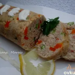 Рыбный рулет с овощами