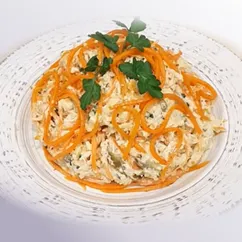 😘 Салат с копченой курицей, корейской морковью и свежими огурцами