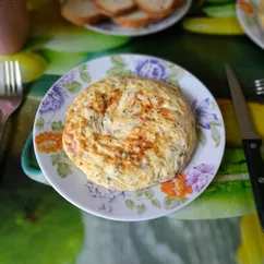 Омлет с сыром и сосиской через тёрку