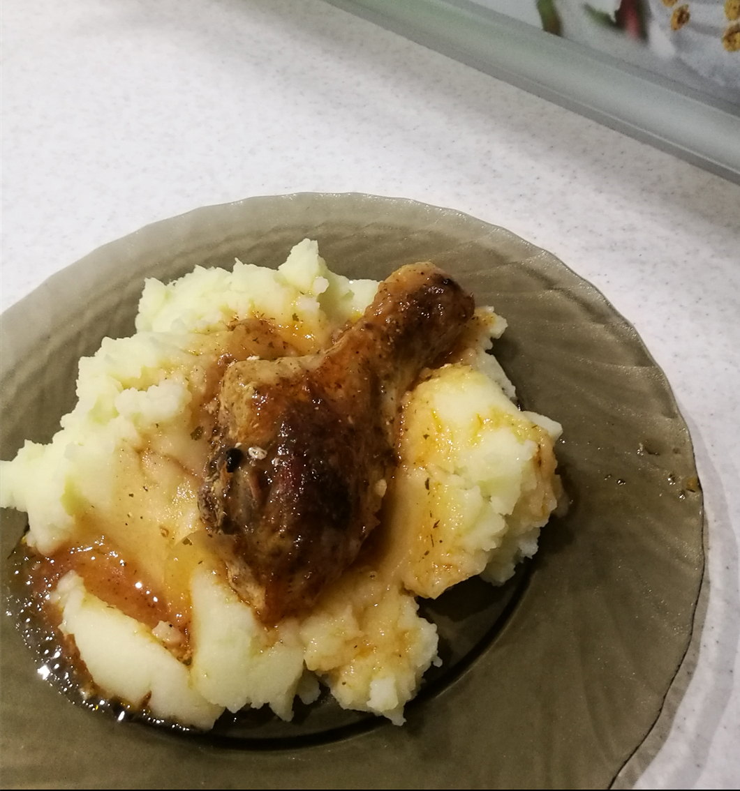 Куриная голень в томате